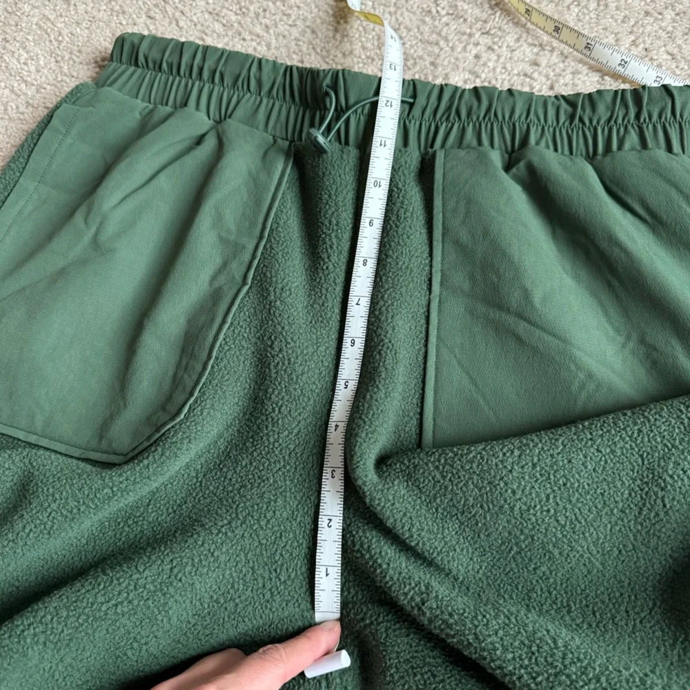 Outdoor Voices Tapered RecTrek-Panelled PrimoFleece Track Pants Green Medium - Picture 9 of 10